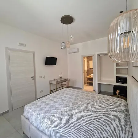 A Casa Di... Aurora 2 Bed & Breakfast